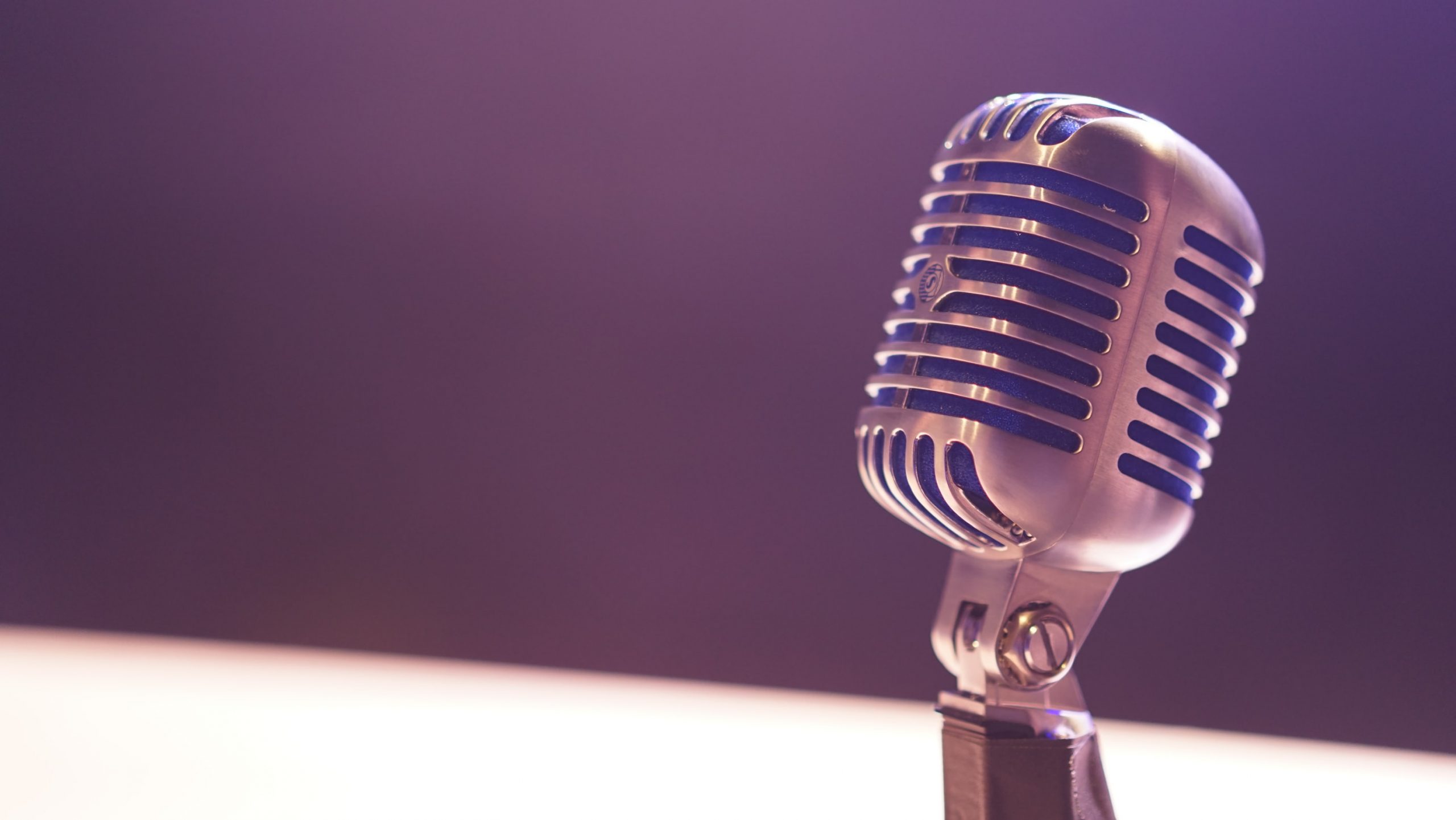 You are currently viewing Reasons Why You Should Use a Podcast in Your Content Marketing Strategy